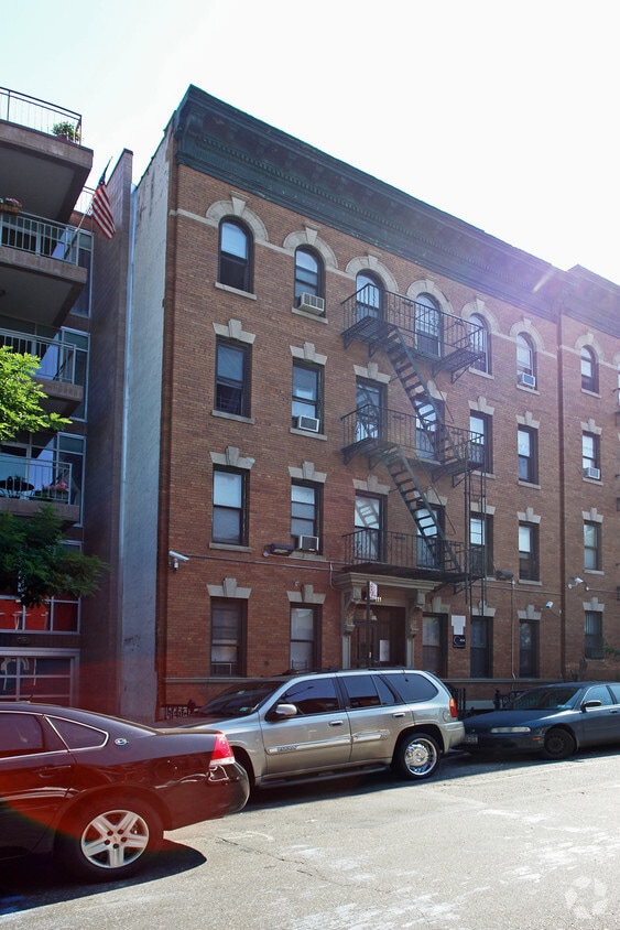 Building Photo - 111 15th St