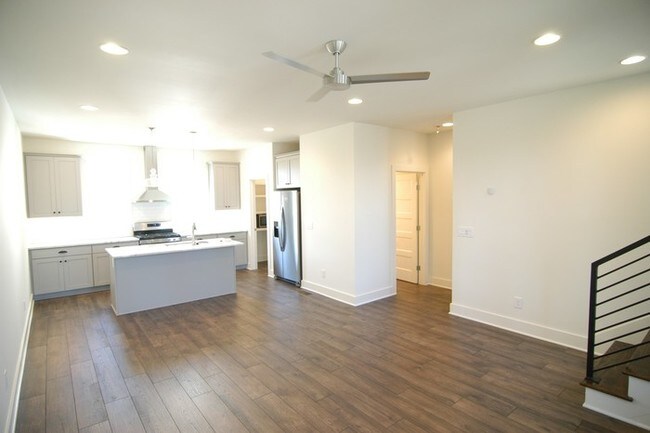 Foto del edificio - 1111 Baptist World Center Dr