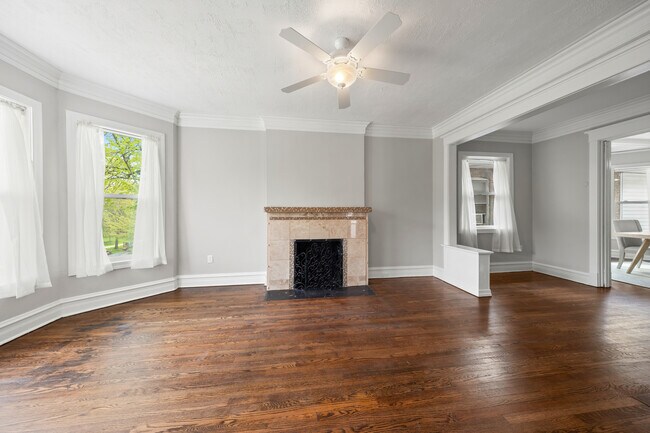 Foto del edificio - 434 N Pine Ave