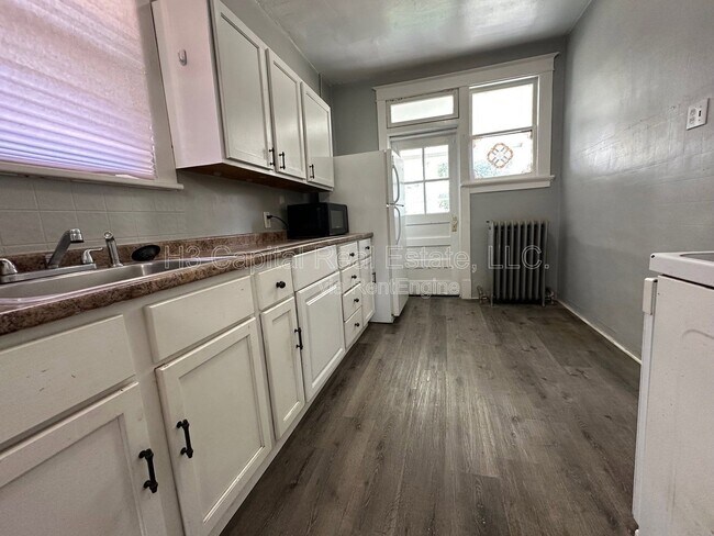 Foto del edificio - 6715 Bartmer Ave