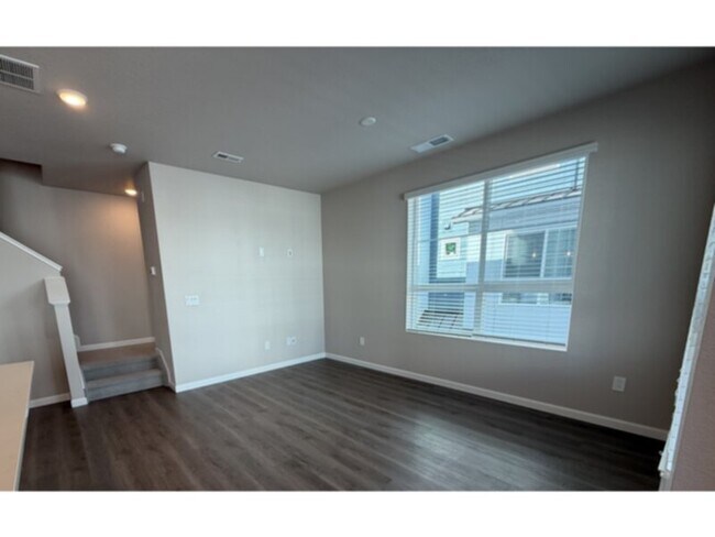 Foto del edificio - 10648 Eulcase Hts