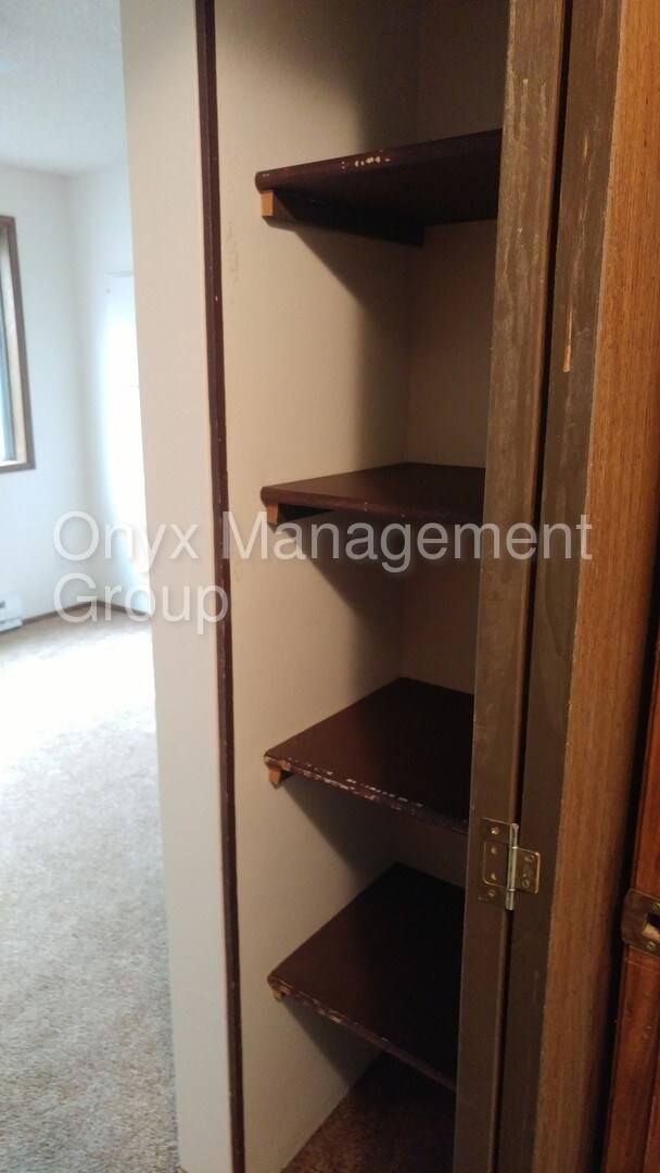 Building Photo - 4462 SW Stoddard Dr