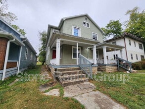 Building Photo - 1407 S 8th St