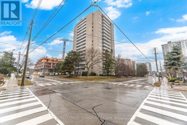 Building Photo - 2263 Marine Dr