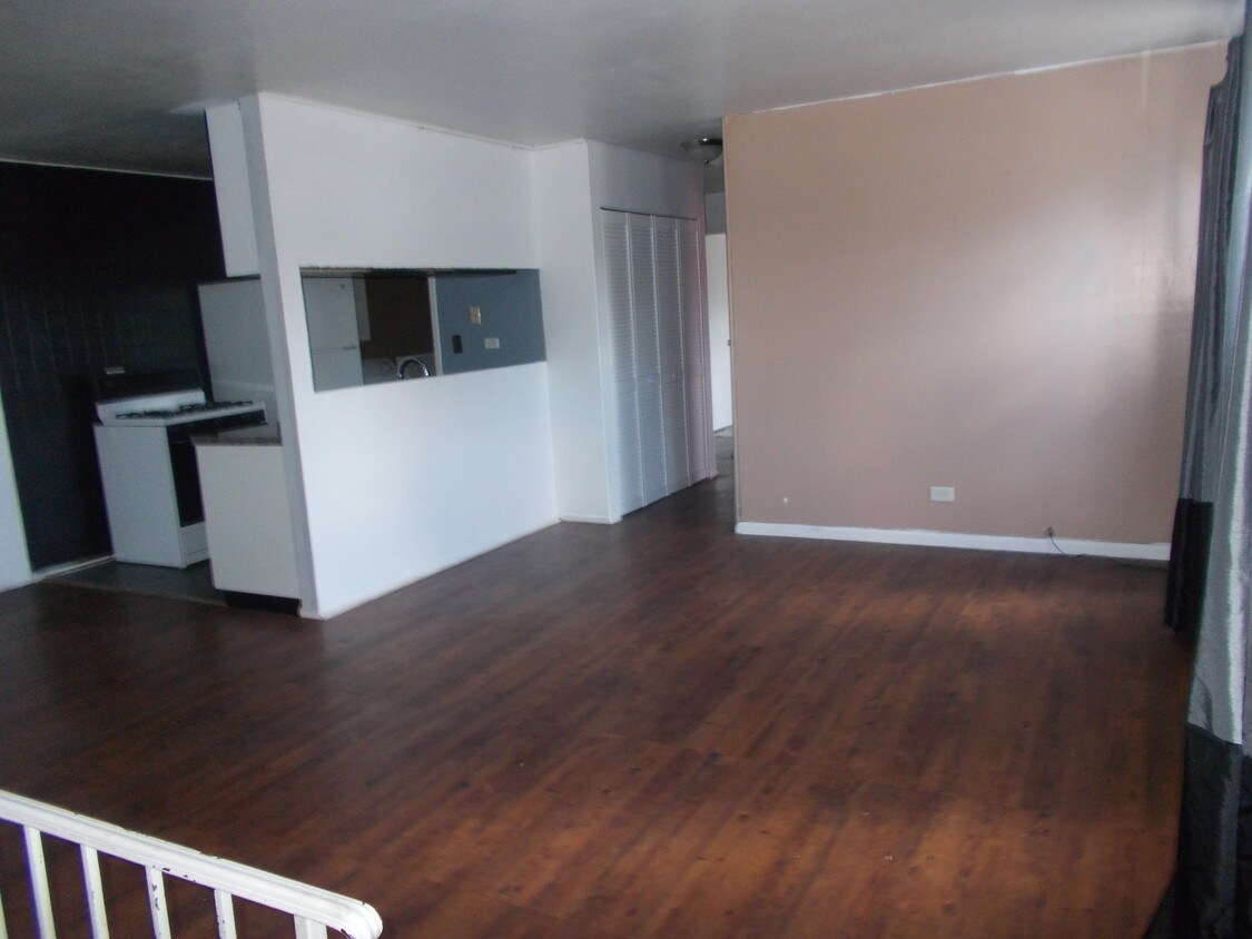 Main Living room area - 443 James Ct