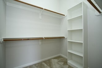 Building Photo - 2414 Hannover Valley Ct