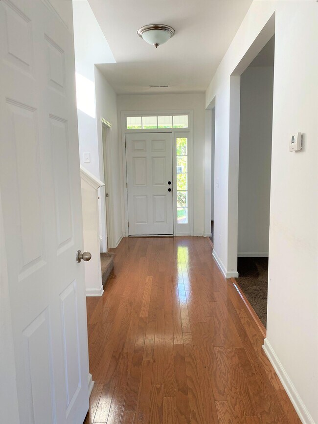 Building Photo - 8977 N Red Maple Cir
