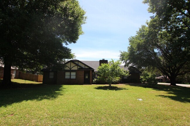 Foto del edificio - 1013 Blue Quail Dr