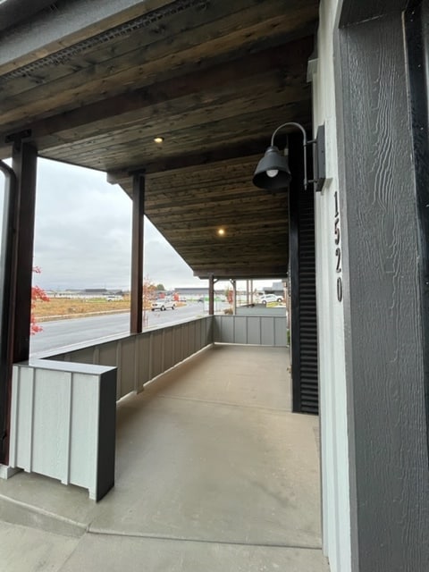 Building Photo - 1520 W Moselle Dr