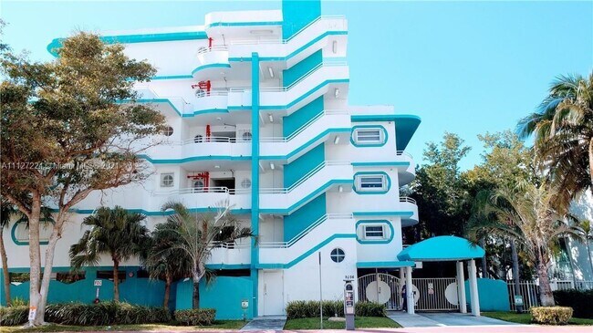 Building Photo - 9156 Collins Ave
