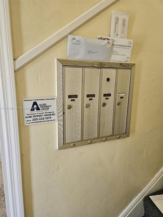 Foto del edificio - 5660 SW 78th St