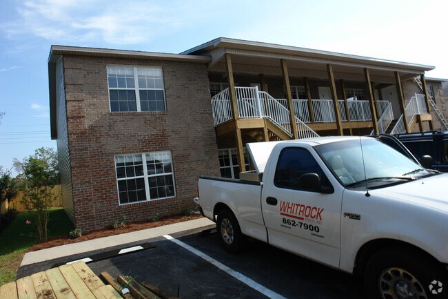 Building Photo - 53-53 Robys Dr