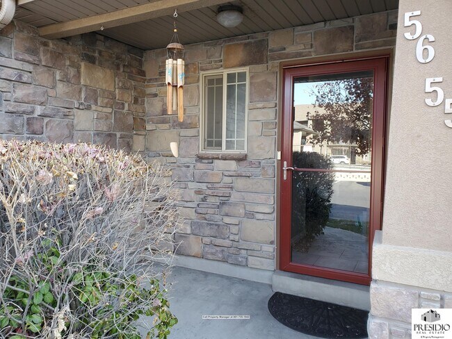 Building Photo - 597 S 910 W