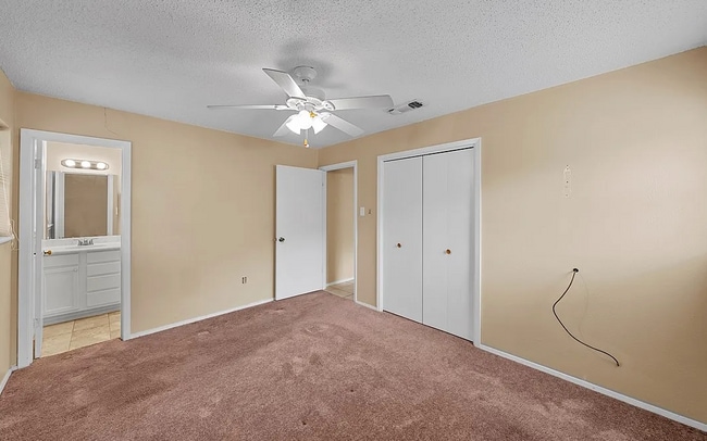 Building Photo - 804 Kipling Dr