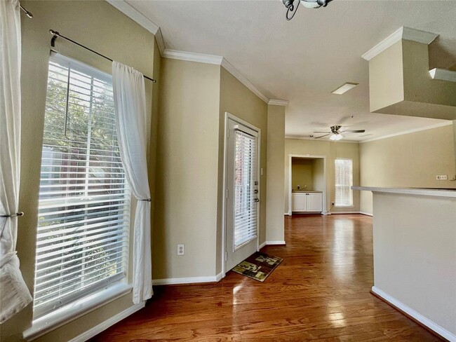 Building Photo - 1330 Old Spanish Trail