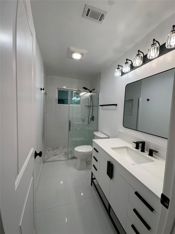 Building Photo - 7621 Scenic Brook Dr
