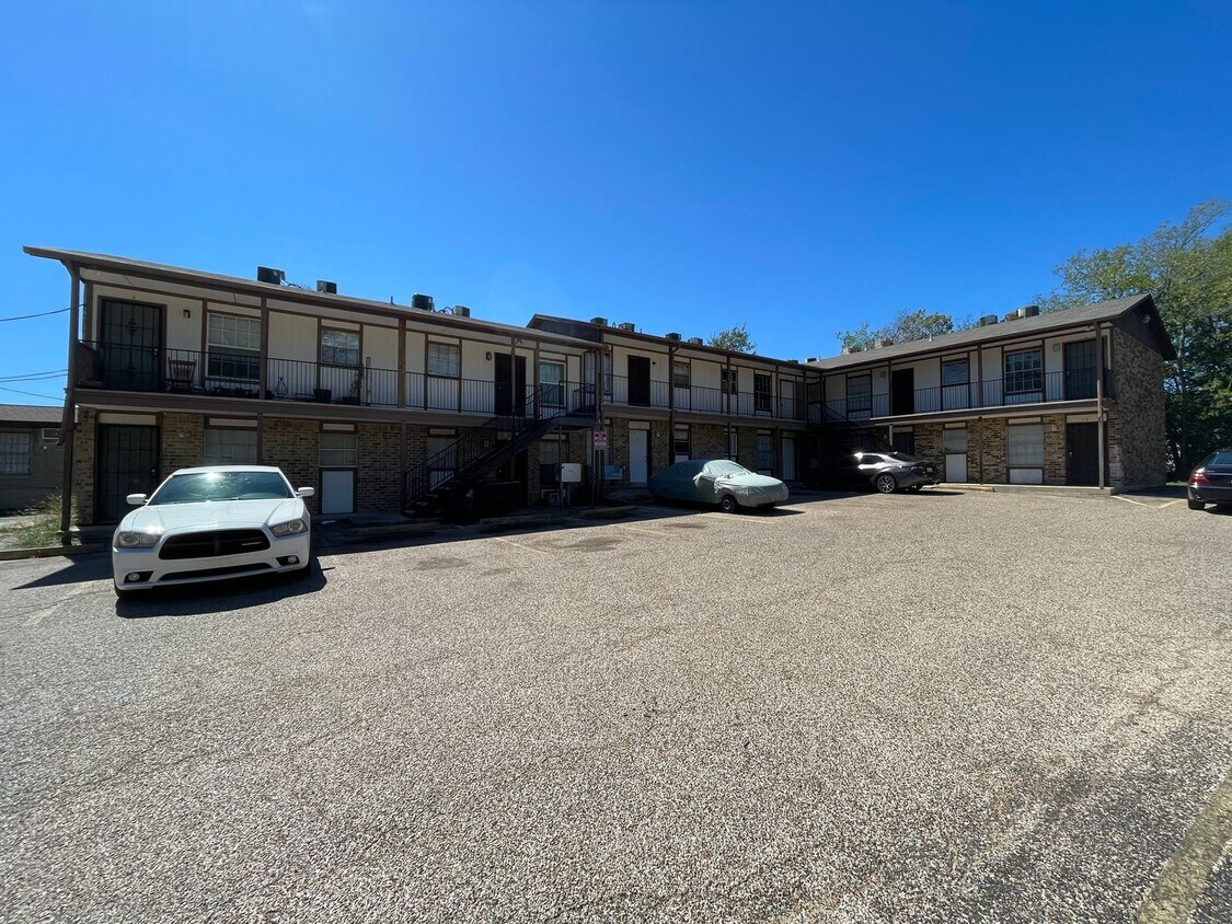 Foto del edificio - 1405 N Gray St