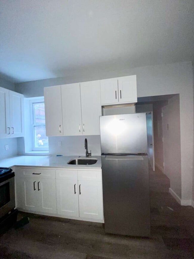 Photo - 60 Yonkers Ave Apartment