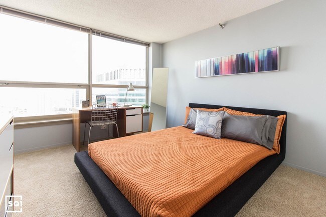 Foto del edificio - 575 W Madison St