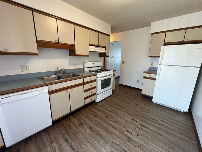 Foto del edificio - 515-C S Silverwood Lane