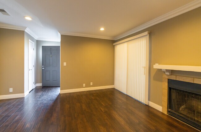 LIving room - 4050 Pacific Harbors Dr