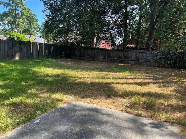 Foto del edificio - 23126 Dew Wood Ln