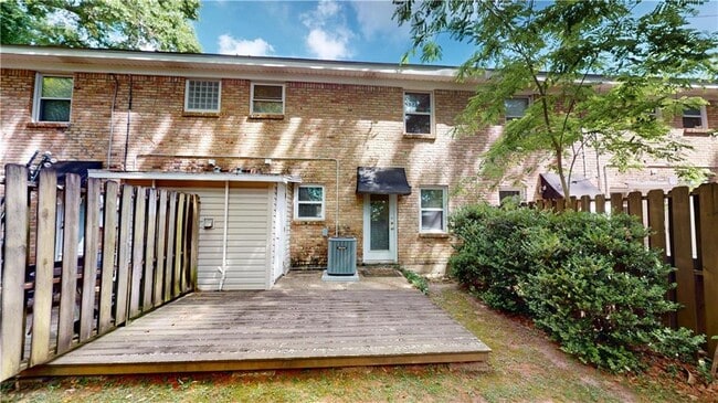 Building Photo - 4355 Stein St