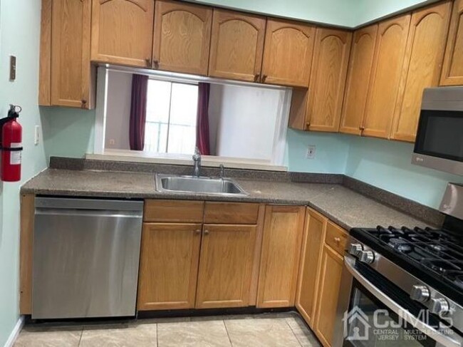 Foto del edificio - 807 Woodbridge Commons Way