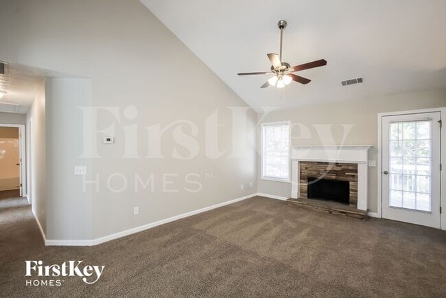Building Photo - 229 Springbrook Ct