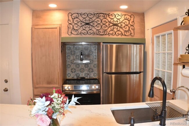 Photo - 1625 N Murray Blvd Apartment