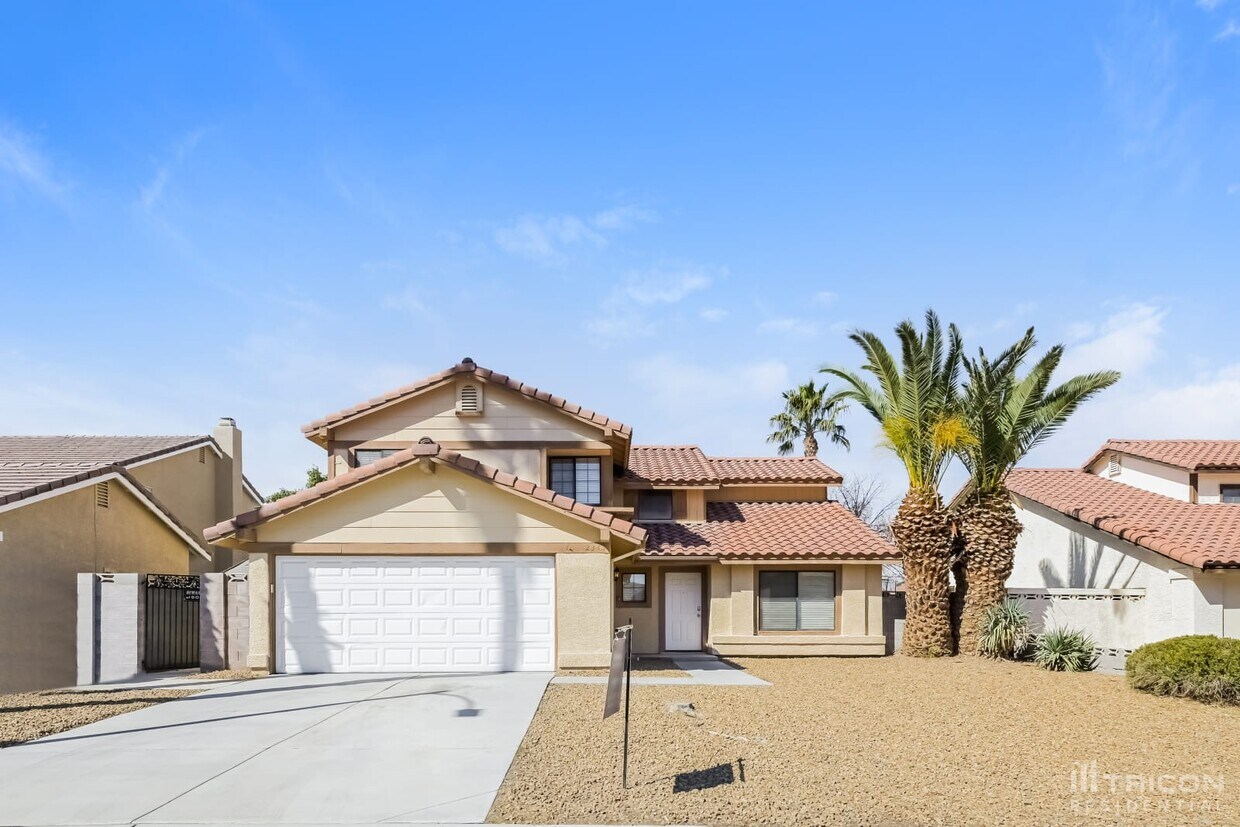 Primary Photo - 2343 Lone Pine Dr
