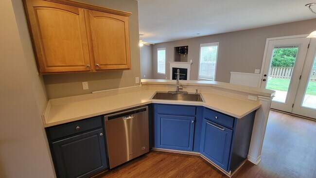 Foto del edificio - 5 Bed, 3 Bath Home Available in Greer