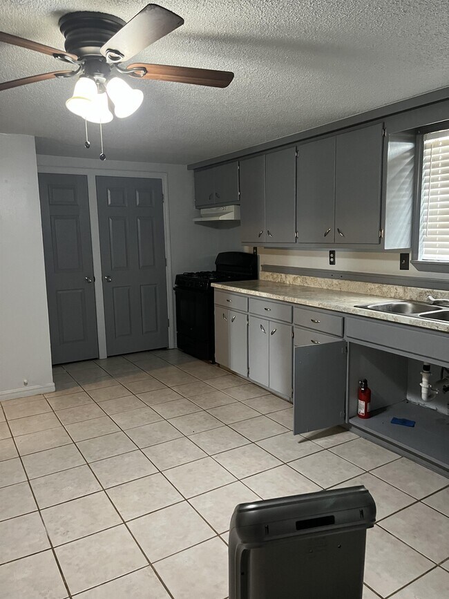 Foto del edificio - 16550 County Rd 1560