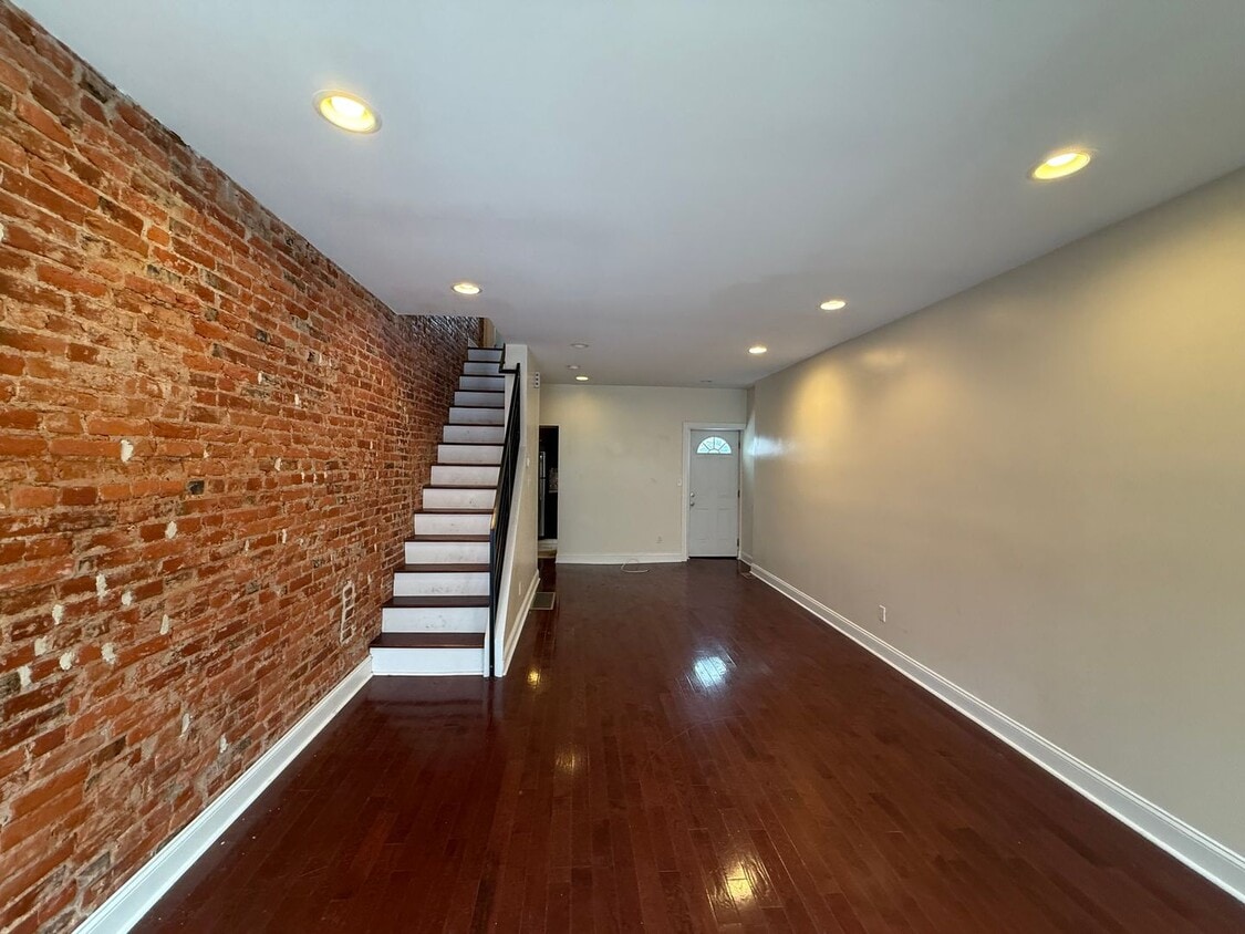 Single Family Home in Brewerytown - Single Family Home in Brewerytown