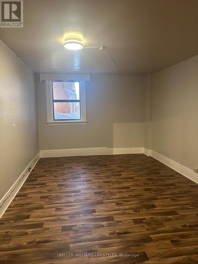 Photo du bâtiment - 89 Ontario Rd