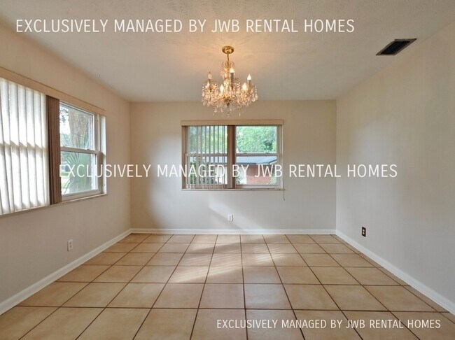 Foto del edificio - 3156 Green Arbor Pl