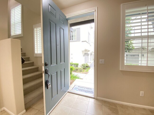 Foto del edificio - 2bd/2.5ba Townhouse with A/C in San Elijo ...