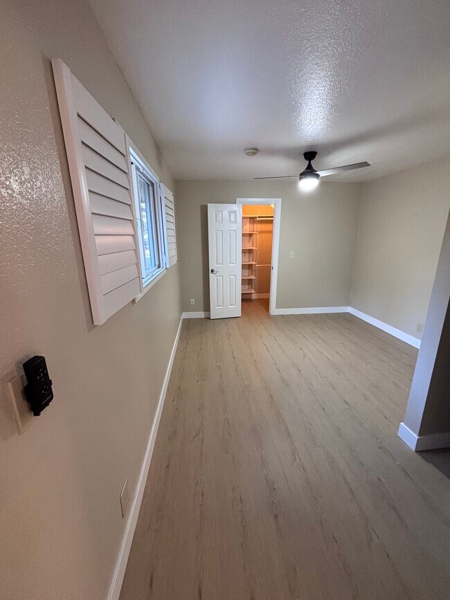Foto del edificio - 4210 Glen Haven Rd