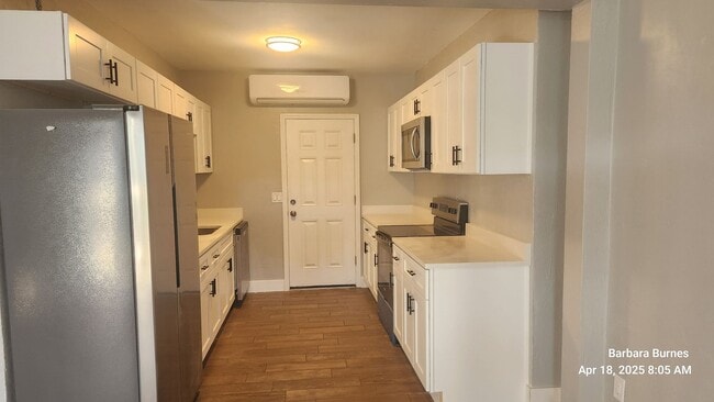 Building Photo - 126 Gardiner Ct