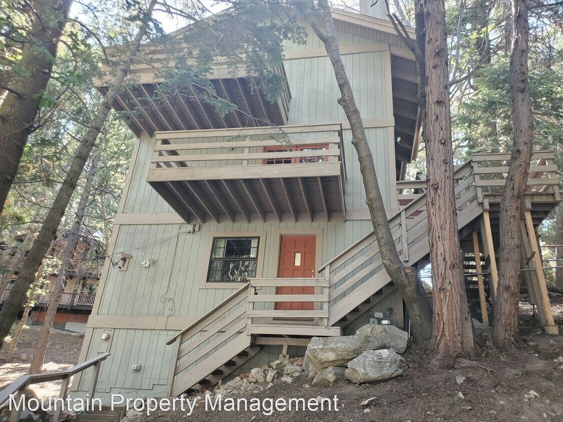 Primary Photo - 2 br, 3 bath House - 858 Sierra Vista Dr