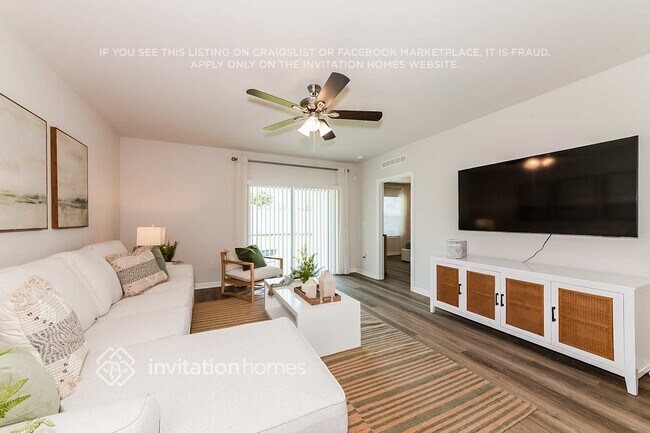 Building Photo - 8048 Majestic Palms Ct