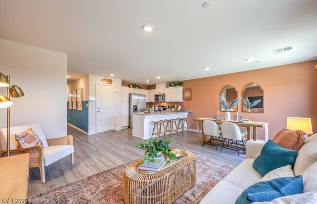 Foto del edificio - 10923 Heatherford Ave