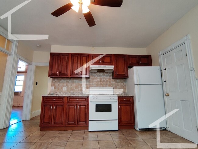 Building Photo - HOT BROOKLINE LISTING!!!!!