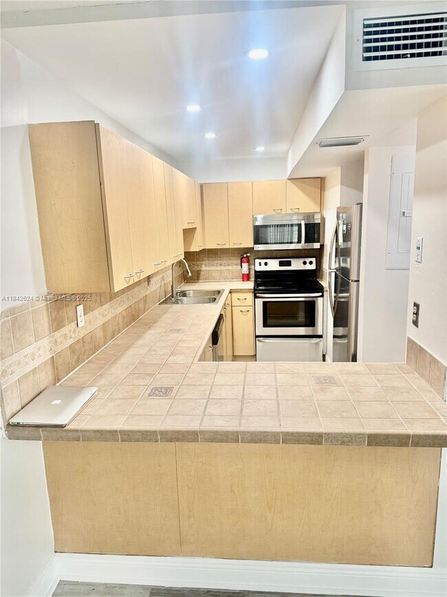 Foto del edificio - 14346 SW 96th Ln