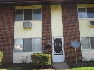 Primary Photo - 7368 Hazelcrest Dr