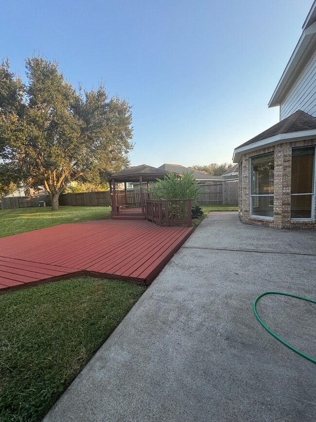 Building Photo - 8230 Falling Water Ct