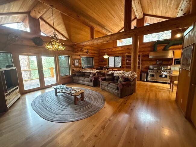 Foto del edificio - 55303 Velvet Ct