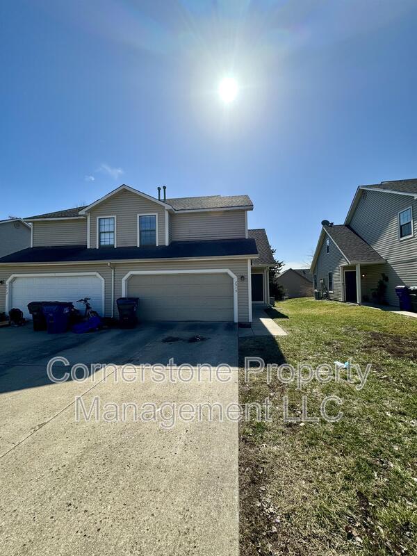 Primary Photo - 2515 Crestline Ct