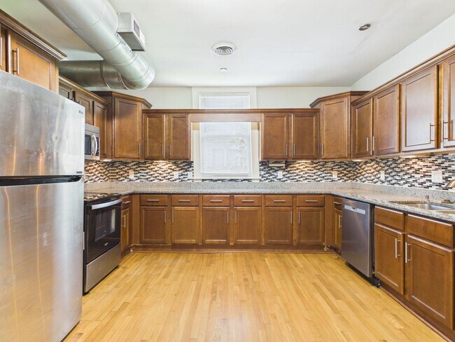 Building Photo - 2501 Semmes Ave