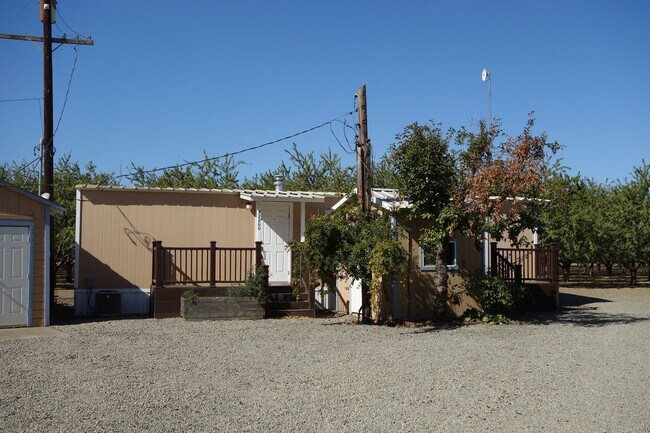 Foto del edificio - Cute Country Living!